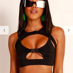 Danger Zone Speed Clasp Cutout Top